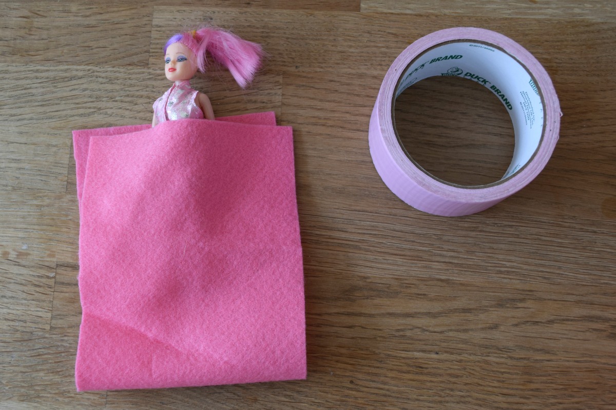 Making a doll bag